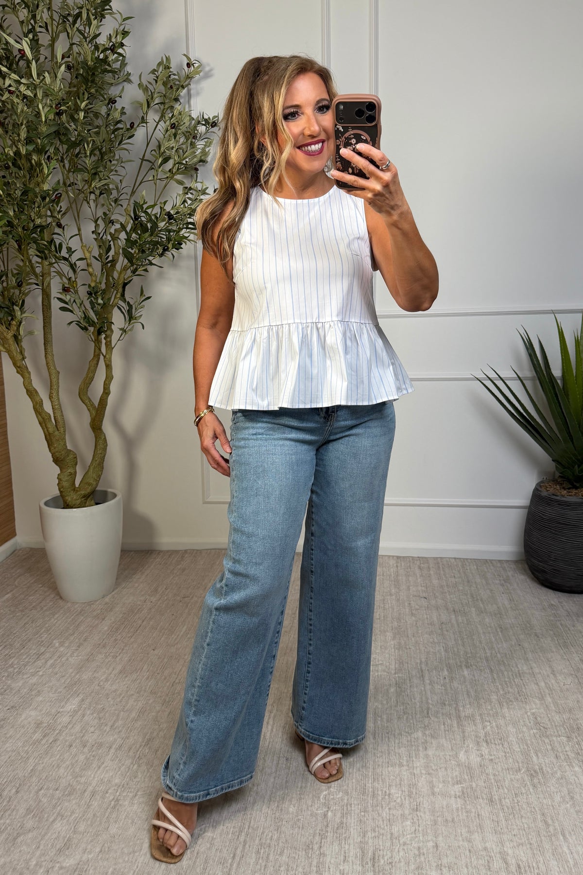 Tiarra Sleeveless Striped Top : White/Blue