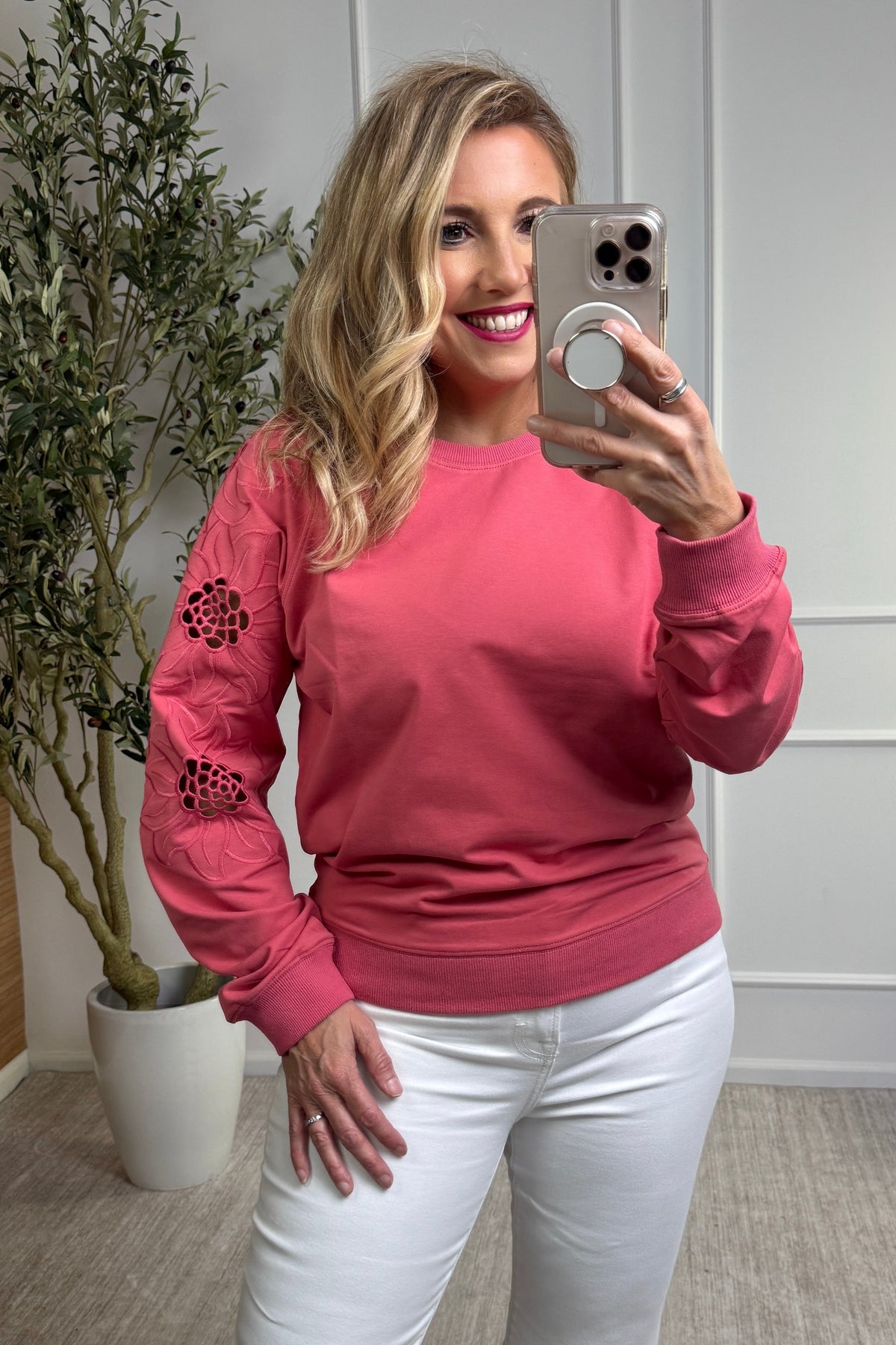 Elina Embroidered Sleeve Knit Pullover : Lipstick