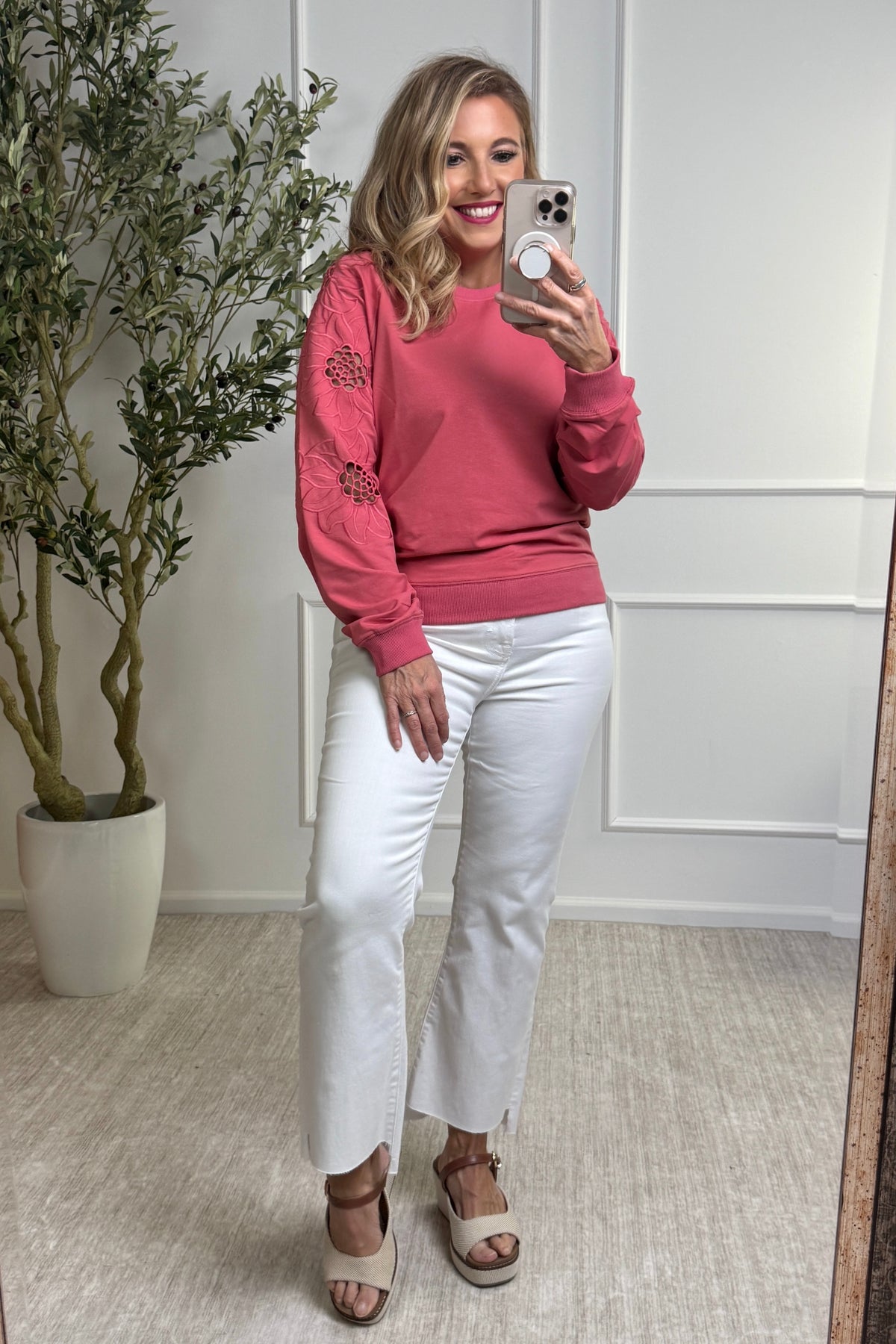 Elina Embroidered Sleeve Knit Pullover : Lipstick