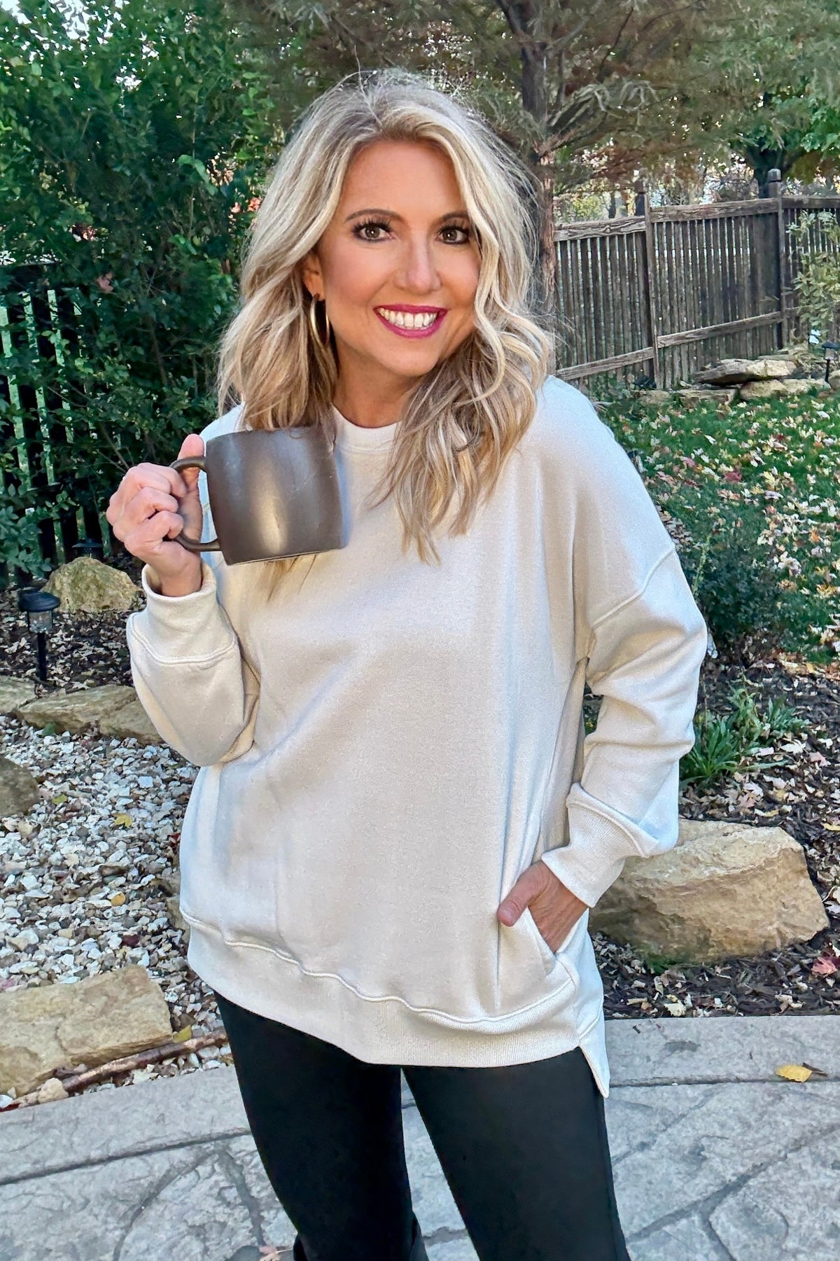 Willow Fleece Hi-Low Boyfriend Sweatshirt with Pockets : Bone