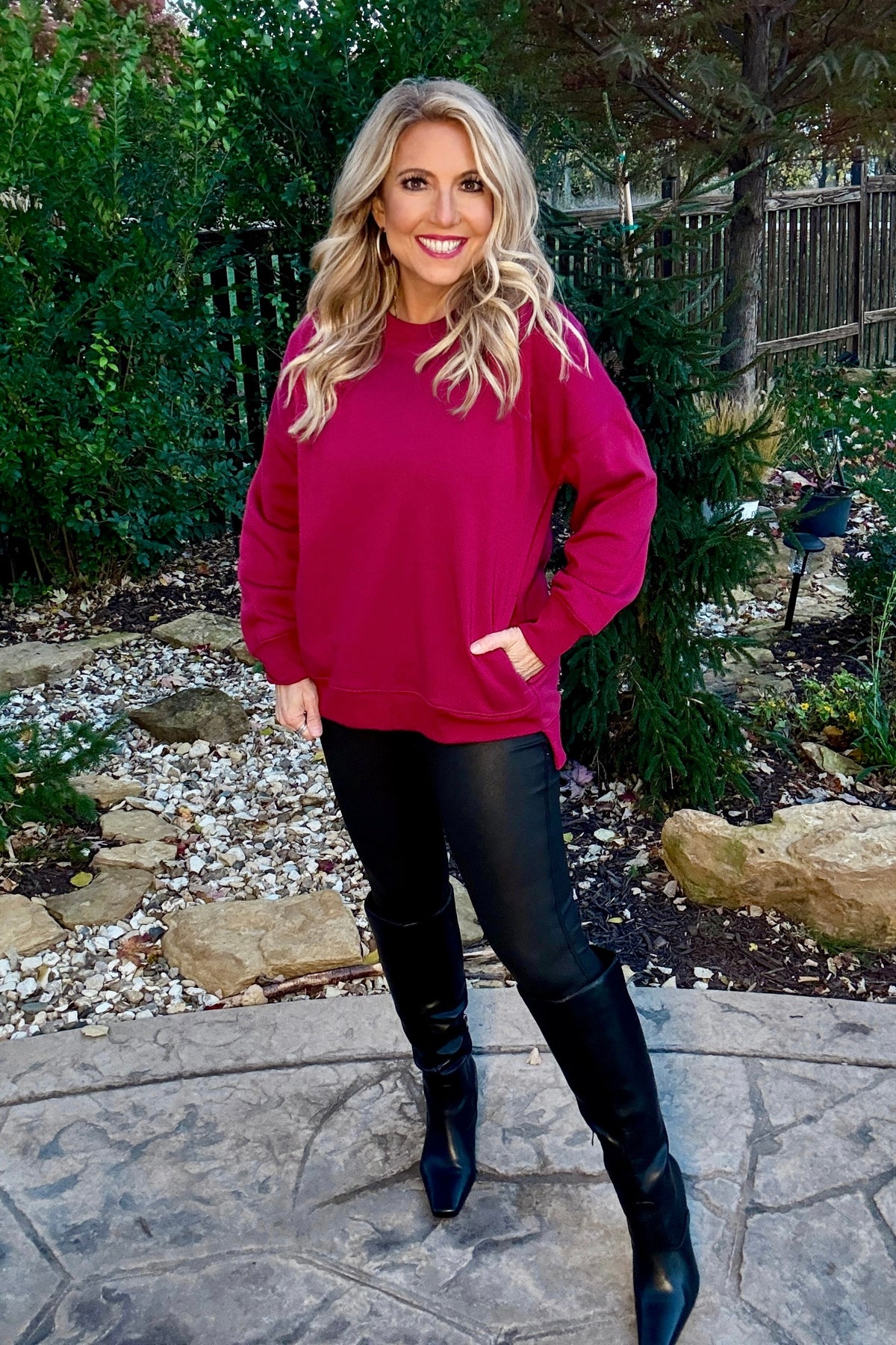 Willow Fleece Hi-Low Boyfriend Sweatshirt with Pockets : Cabernet