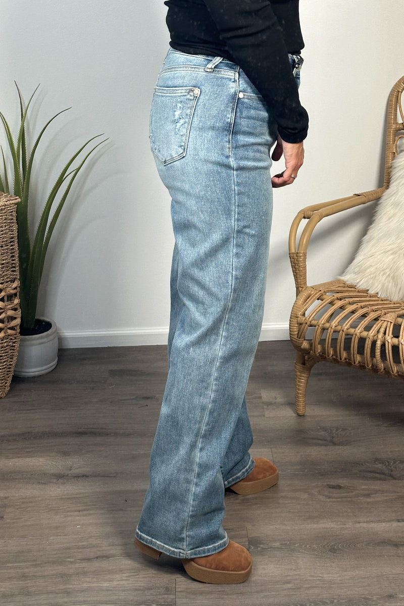 Judy Blue Nahdia Straight Jeans : Lt. Wash