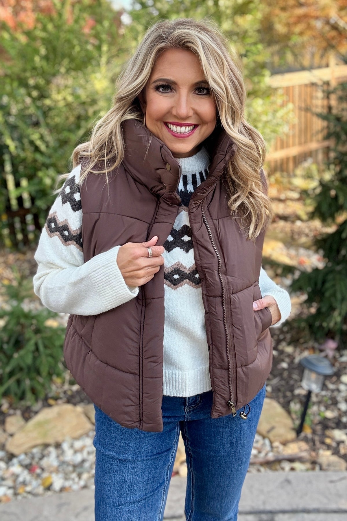 Gianina Puffer Vest : Brown