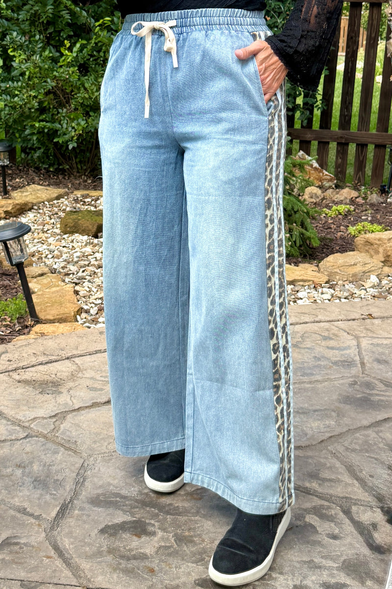 Buffy Jeans Leopard Stripe: Off White/Denin