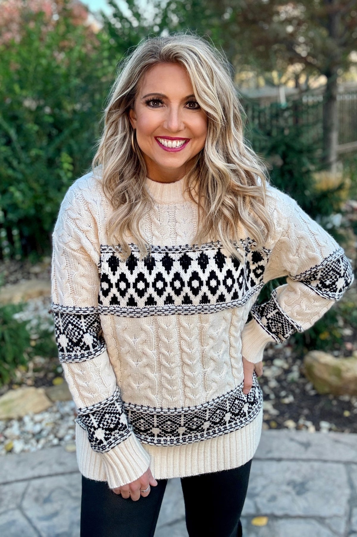 Holiday Celebrations Crew Neck Knitted Sweater : White/Black