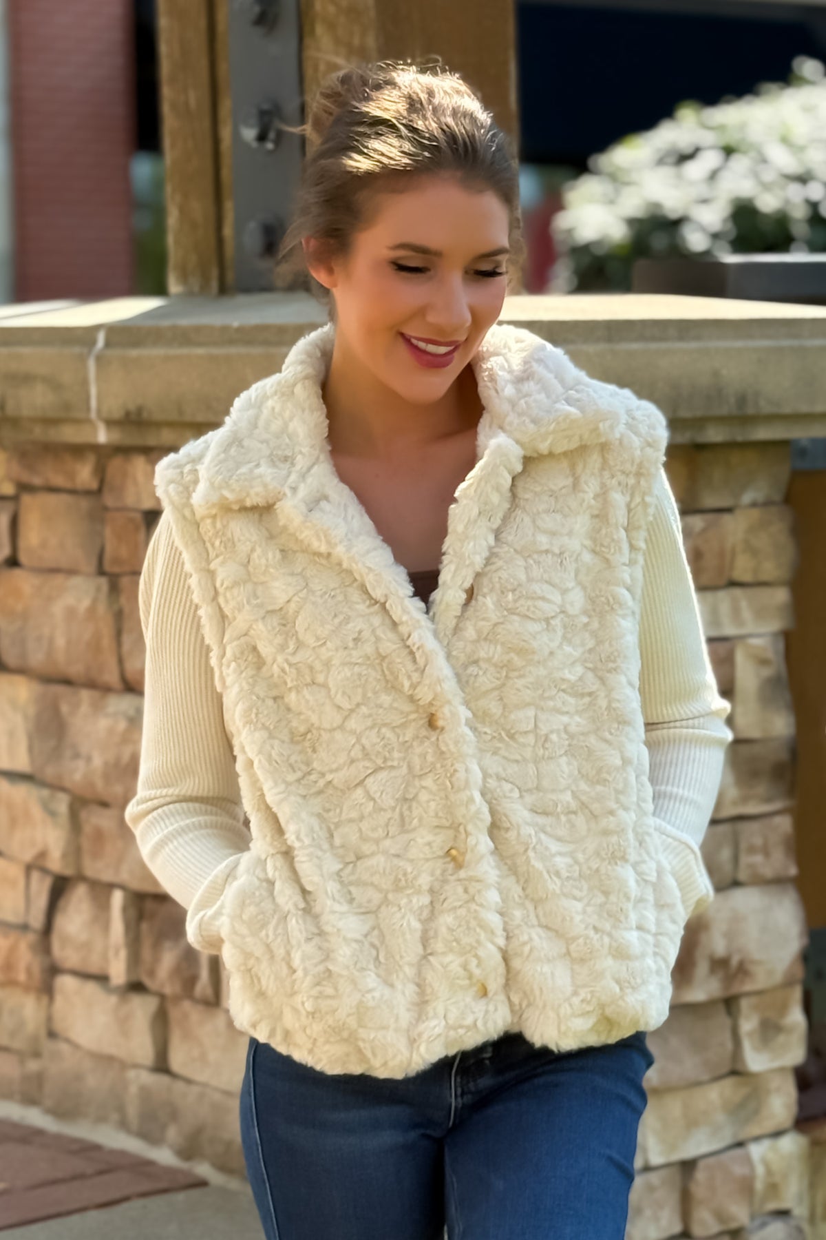 Ivy Knit Sleeve Fur Jacket : Ecru