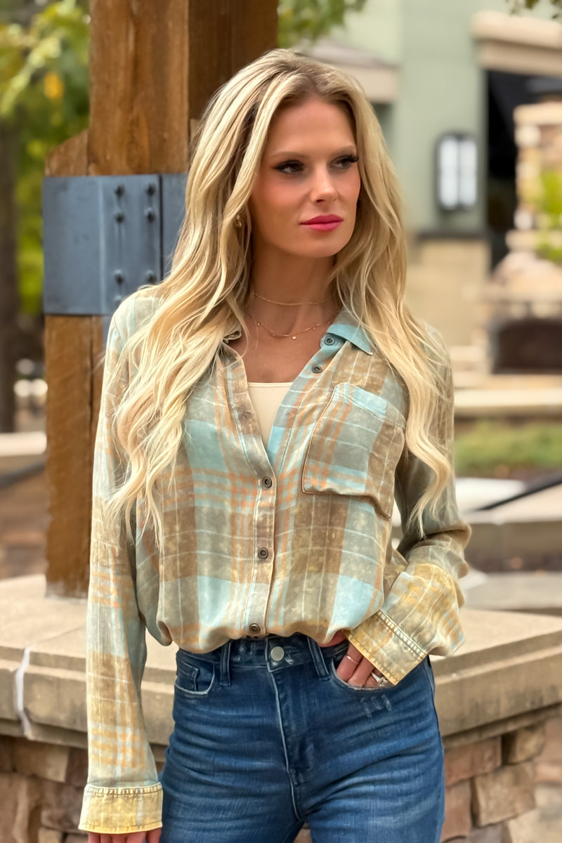 Sienna Washed Plaid Buttondown Shirt : Seafoam
