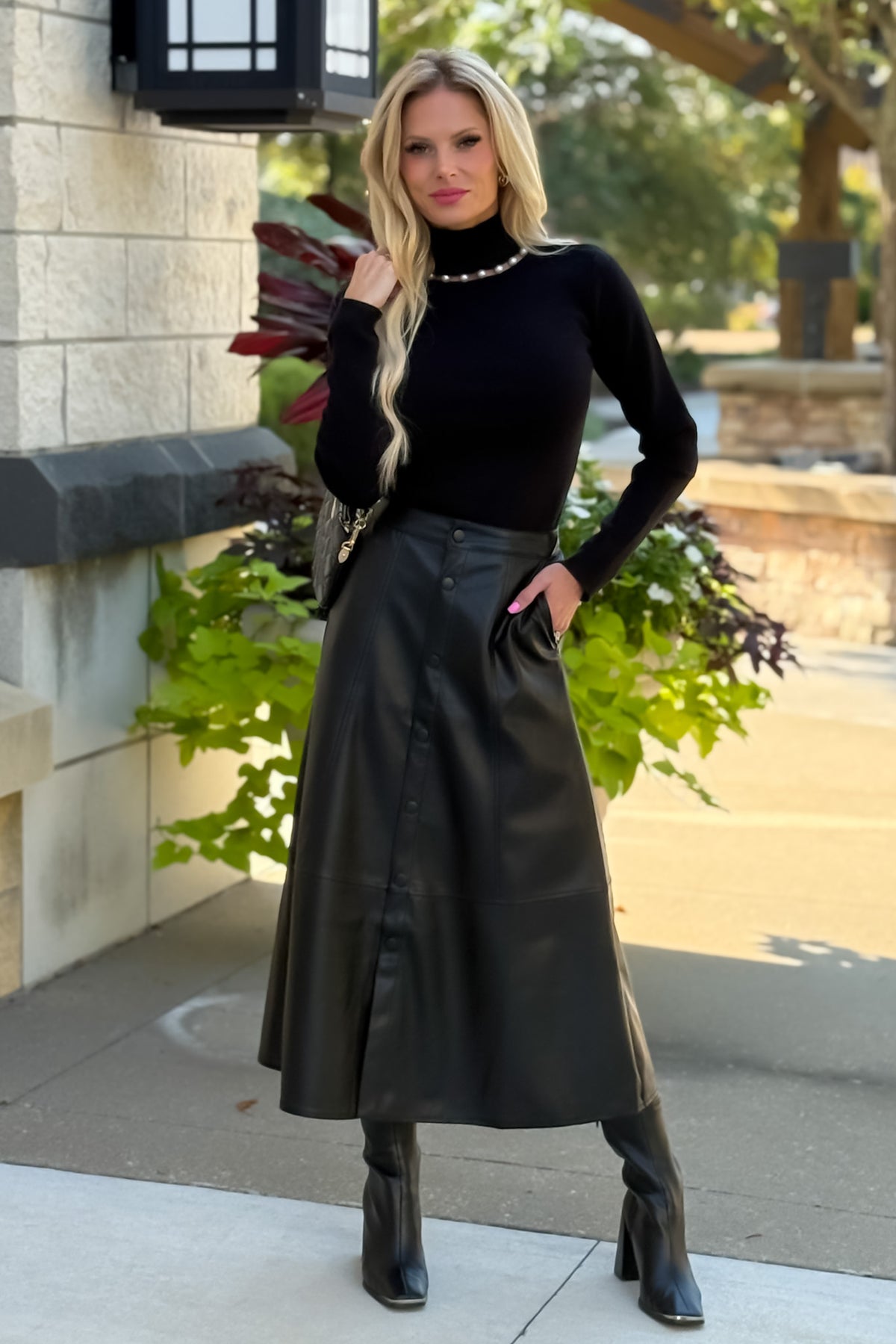 Ryanne Pearl Trim Turtleneck Sweater : Black