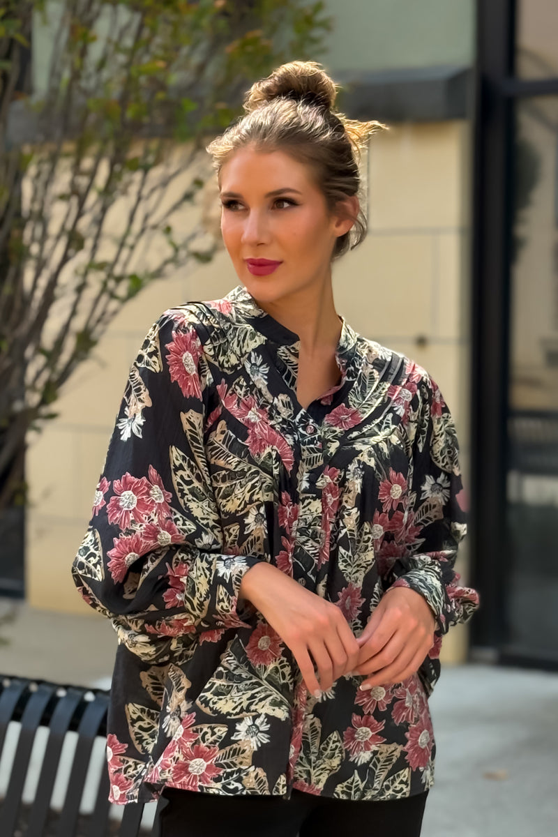 Saige Floral Print Button Down Top : Black