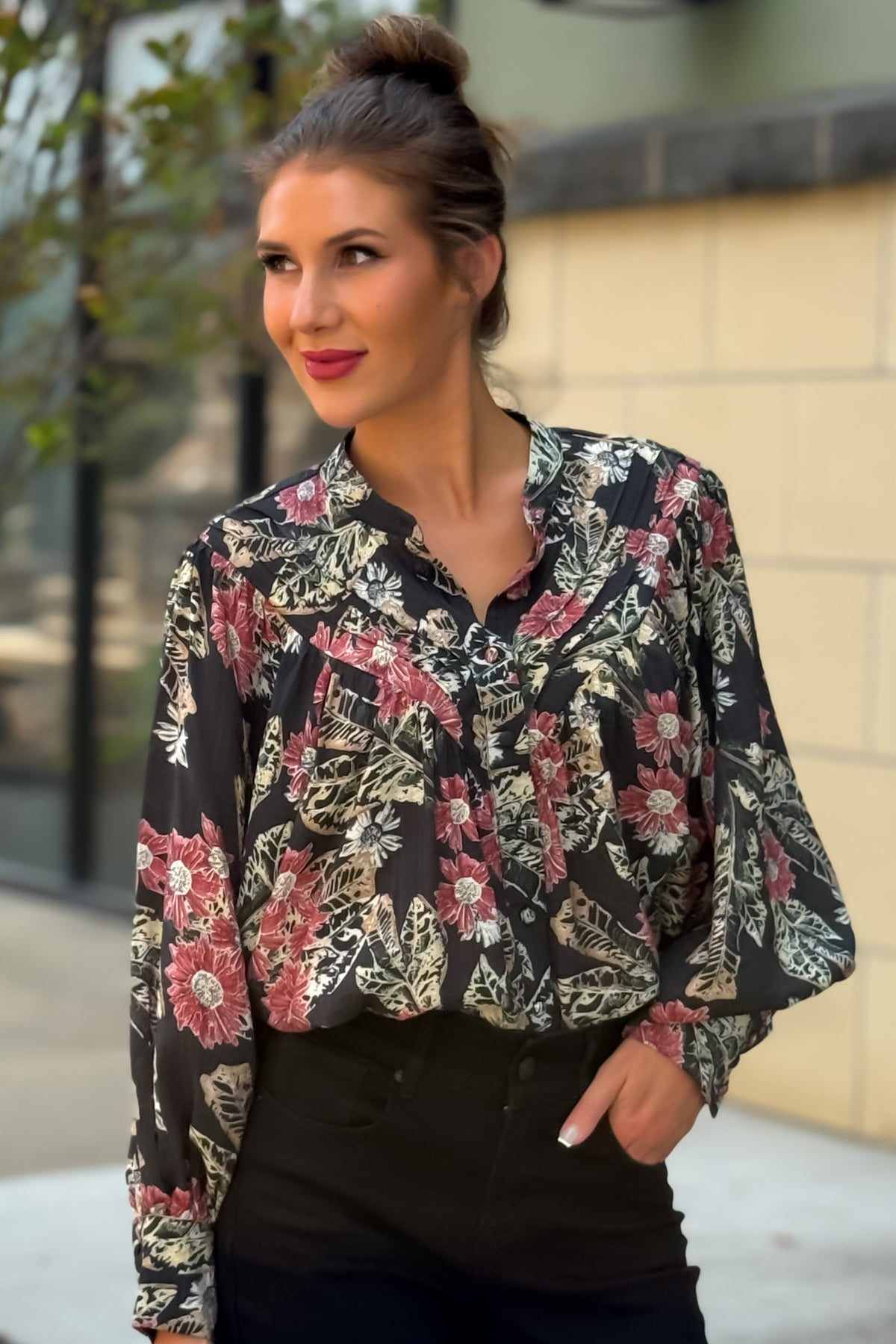 Saige Floral Print Button Down Top : Black