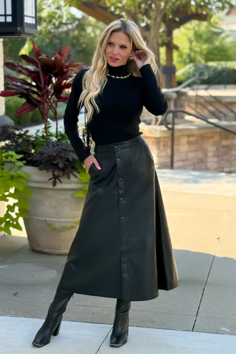 Ryanne Pearl Trim Turtleneck Sweater : Black
