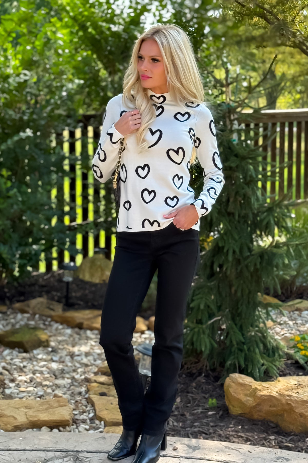 Charlie B Ellegra Reversible Knit Top : White/Black