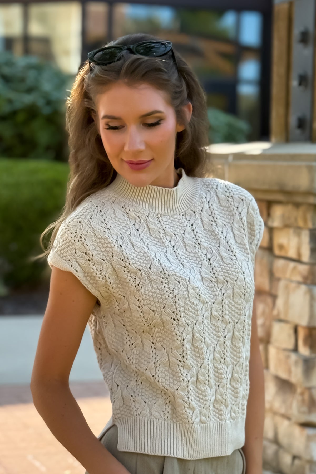 Skylah Cable Knit Mock Neck Sweater : Oatmeal