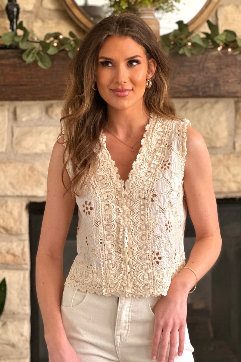 Michiko Floral Lace Button Up Vest : Cream