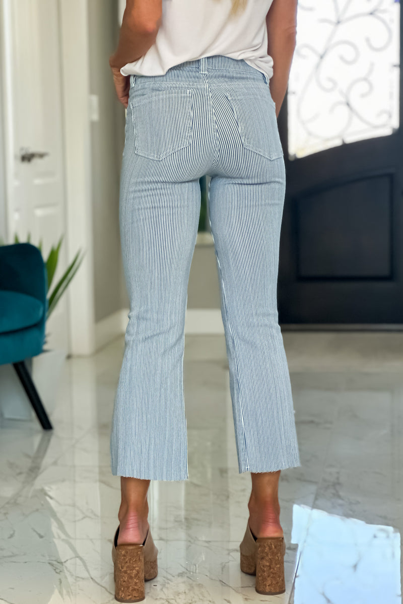 Liverpool Buffy Gia Glider Flare Crop : Chambray
