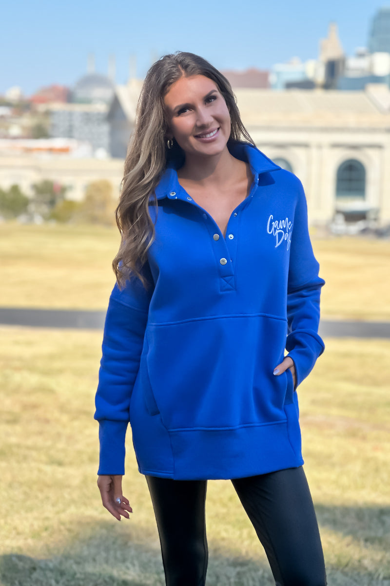 Lula Fleece Embroidered Game Day Snap : Blue