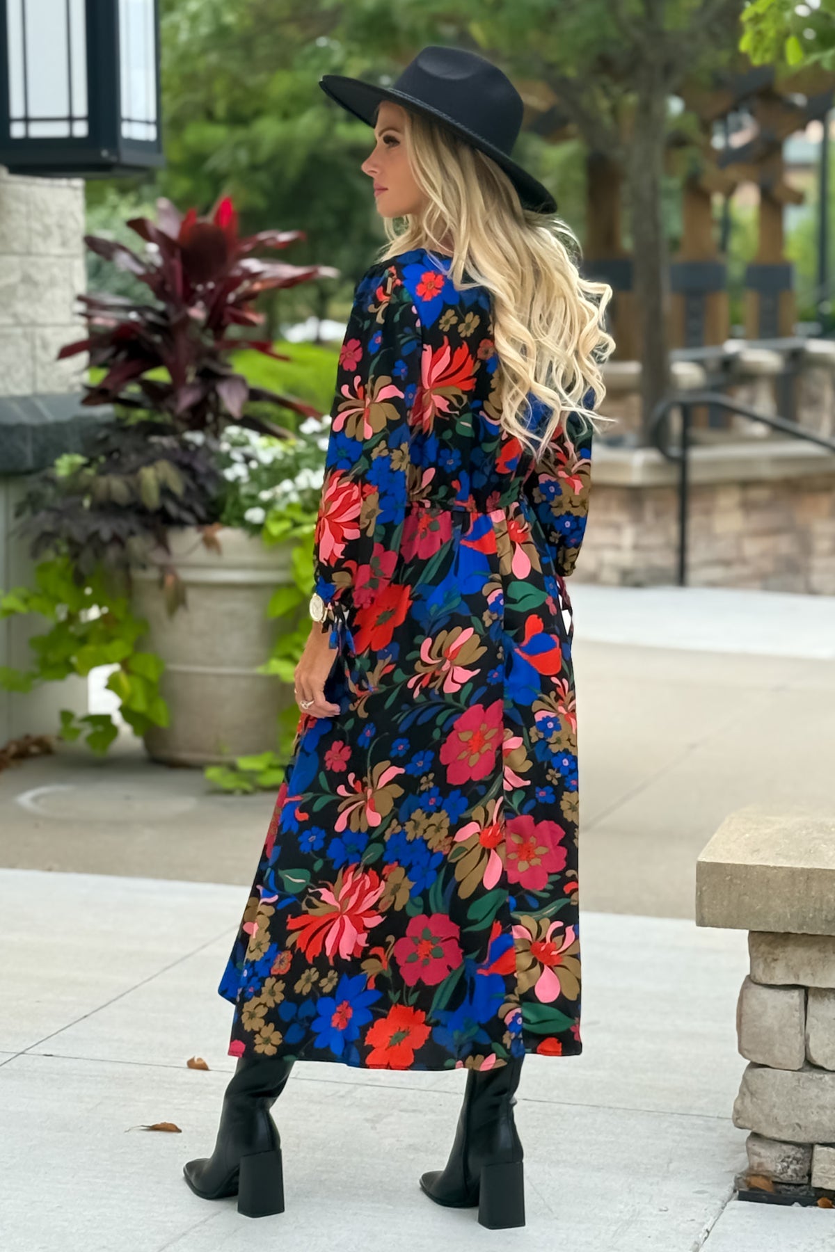 Caris Floral Print Dress : Black