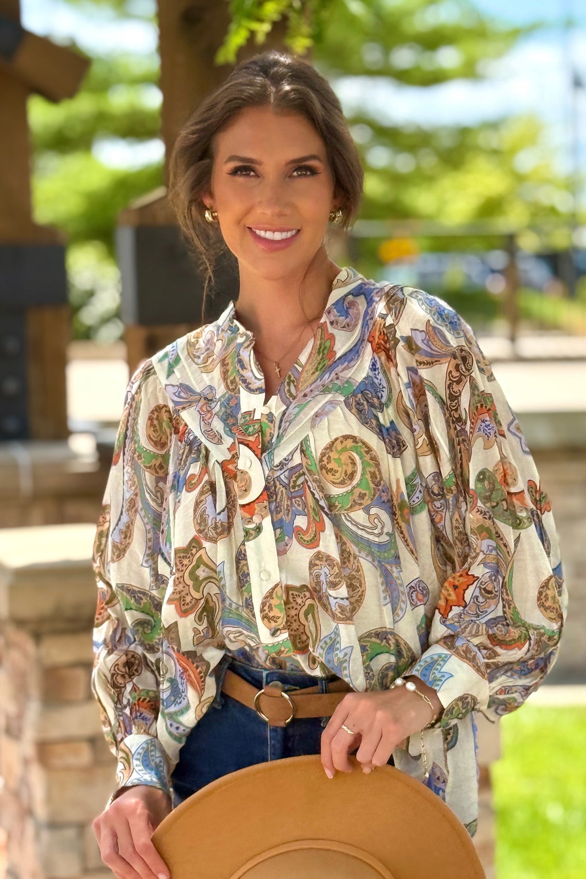 Addie Paisley Print Bubble Sleeve Top : Ivory
