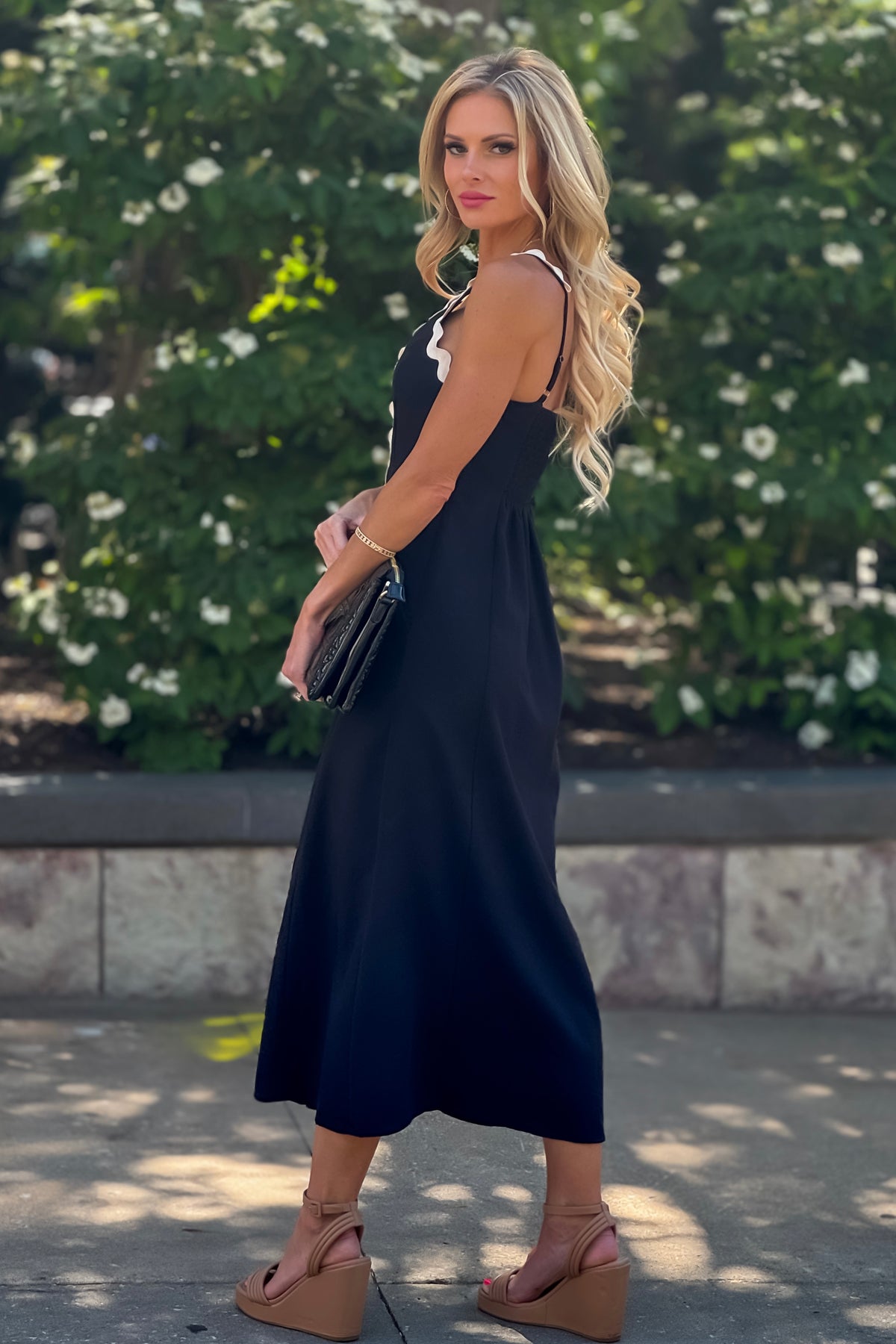 Shelby Scallop Front Maxi Dress : Black
