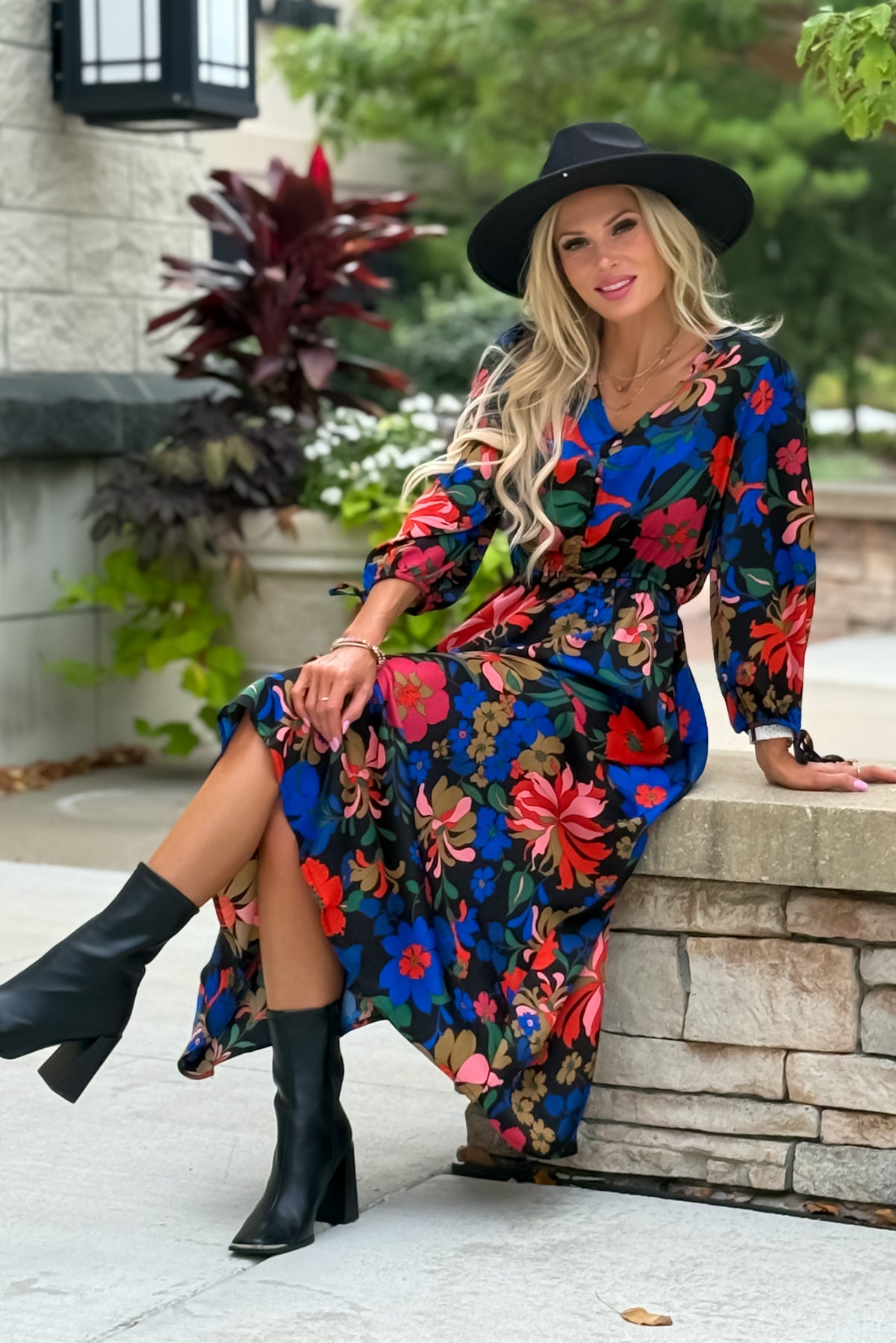 Caris Floral Print Dress : Black