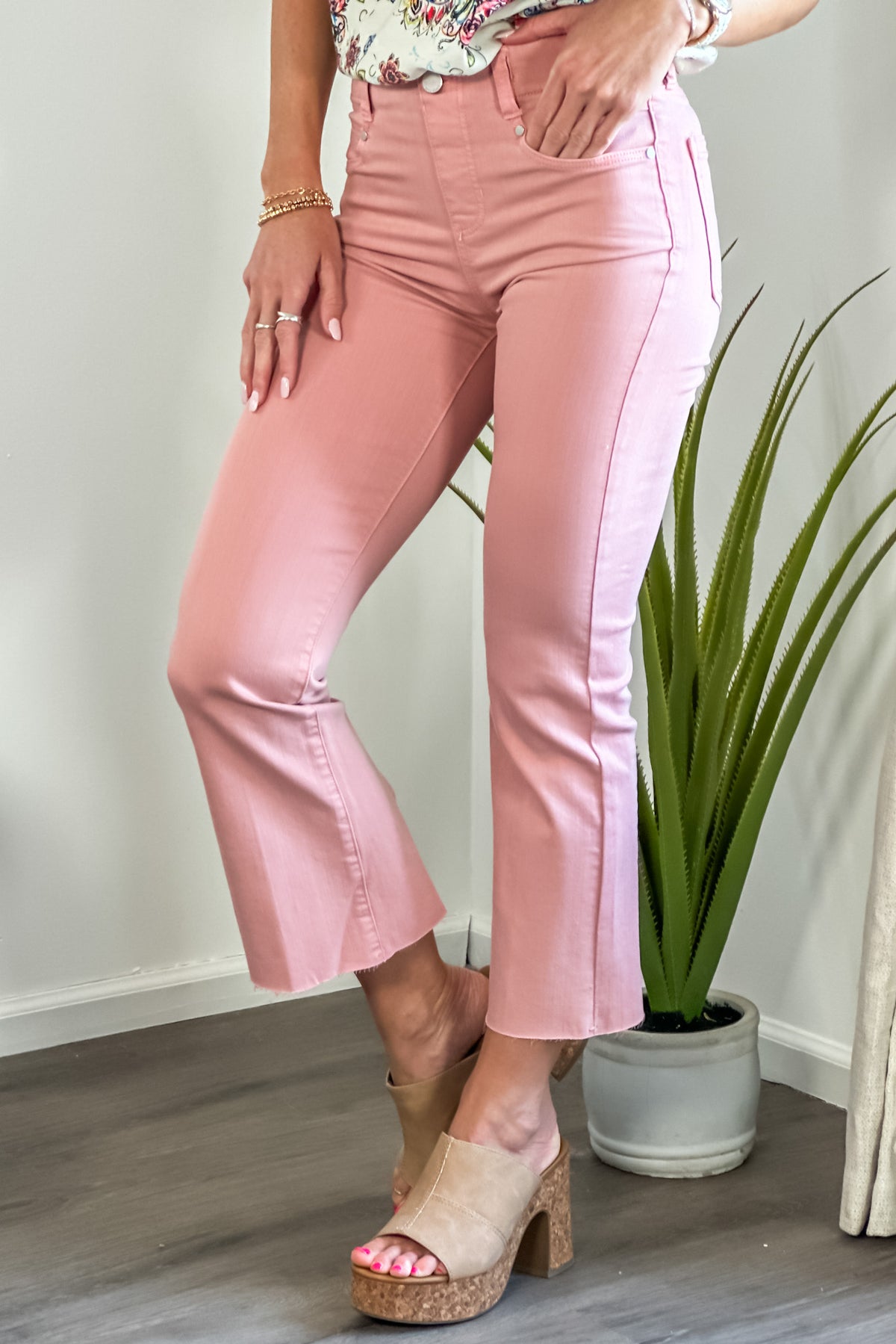 Liverpool Gia Glider Crop : Rose Blush