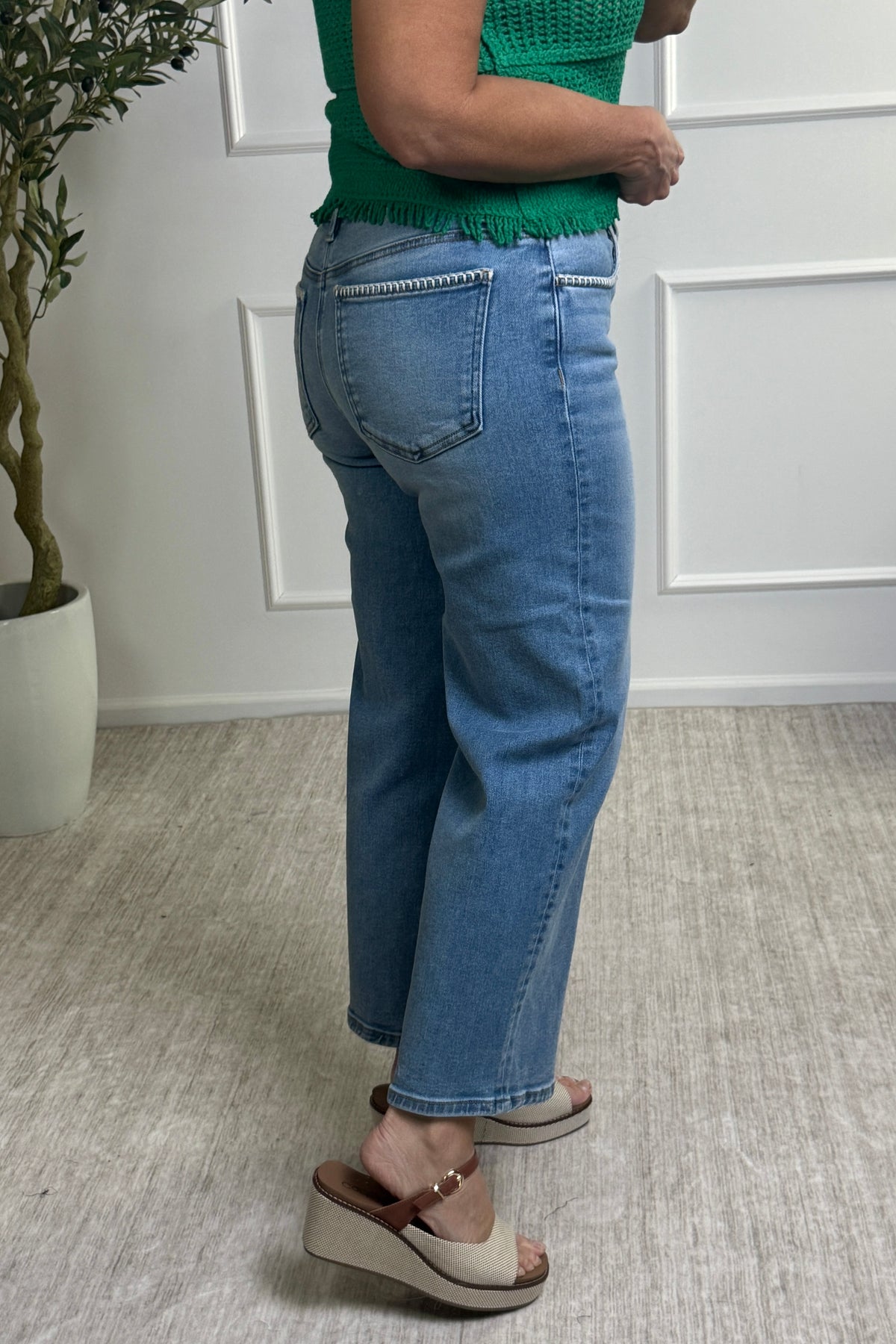 Risen Annalise High Rise Crop Wide Jeans : Medium