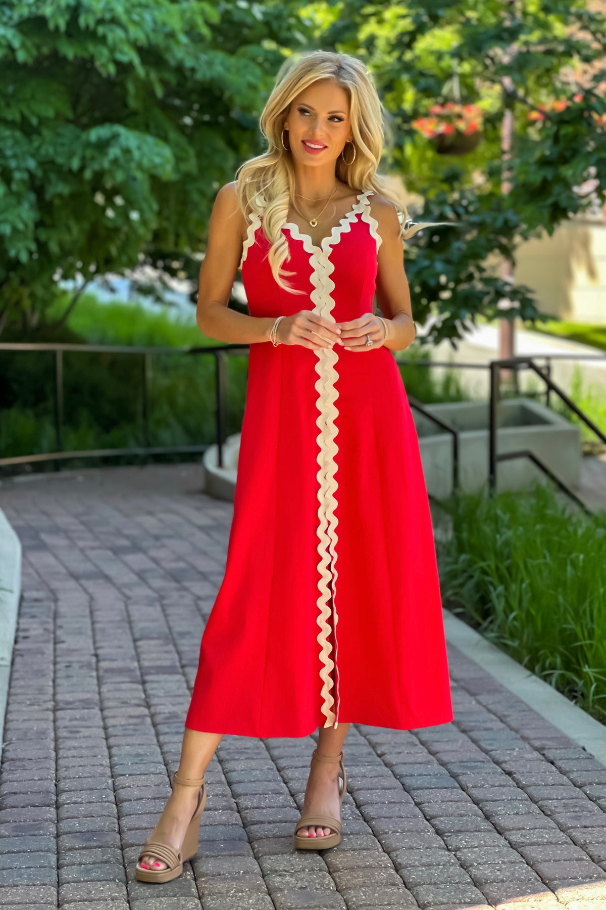 Shelby Scallop Front Maxi Dress : Red