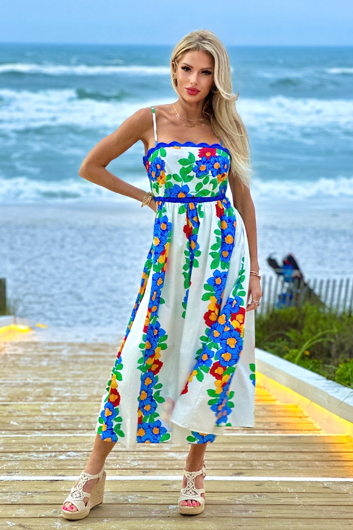 Chenoa Floral Wave Trim Maxi Dress : Blue