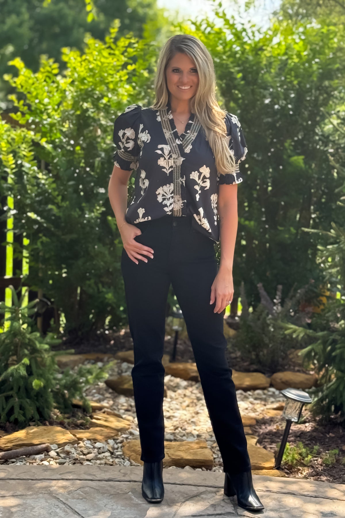 Mischa Mixed Media V neck Top : Black