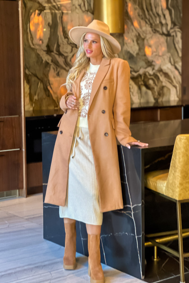 Addi Long Double Breasted Coat : Camel