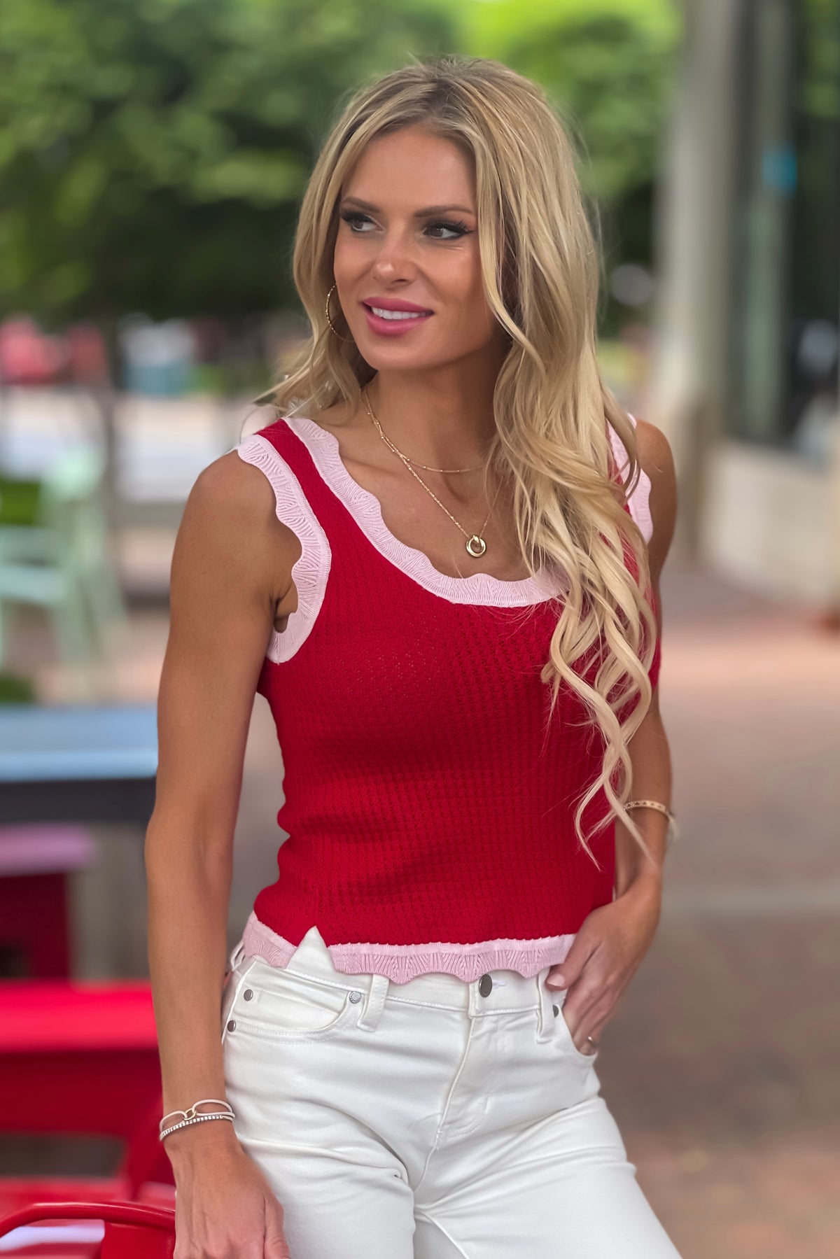 Shakya Scalloped Edge Knit Tank Top : Red