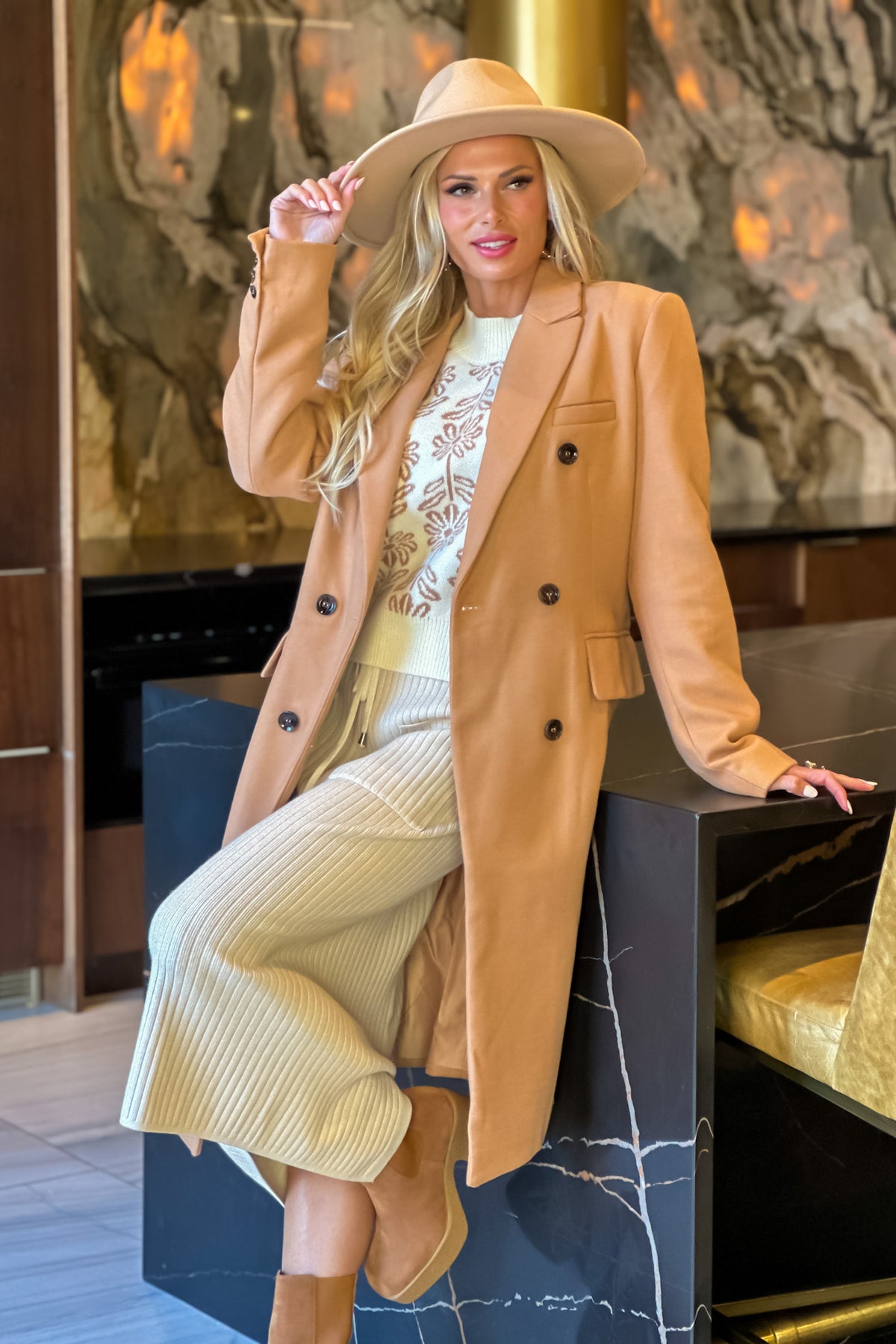 Addi Long Double Breasted Coat : Camel