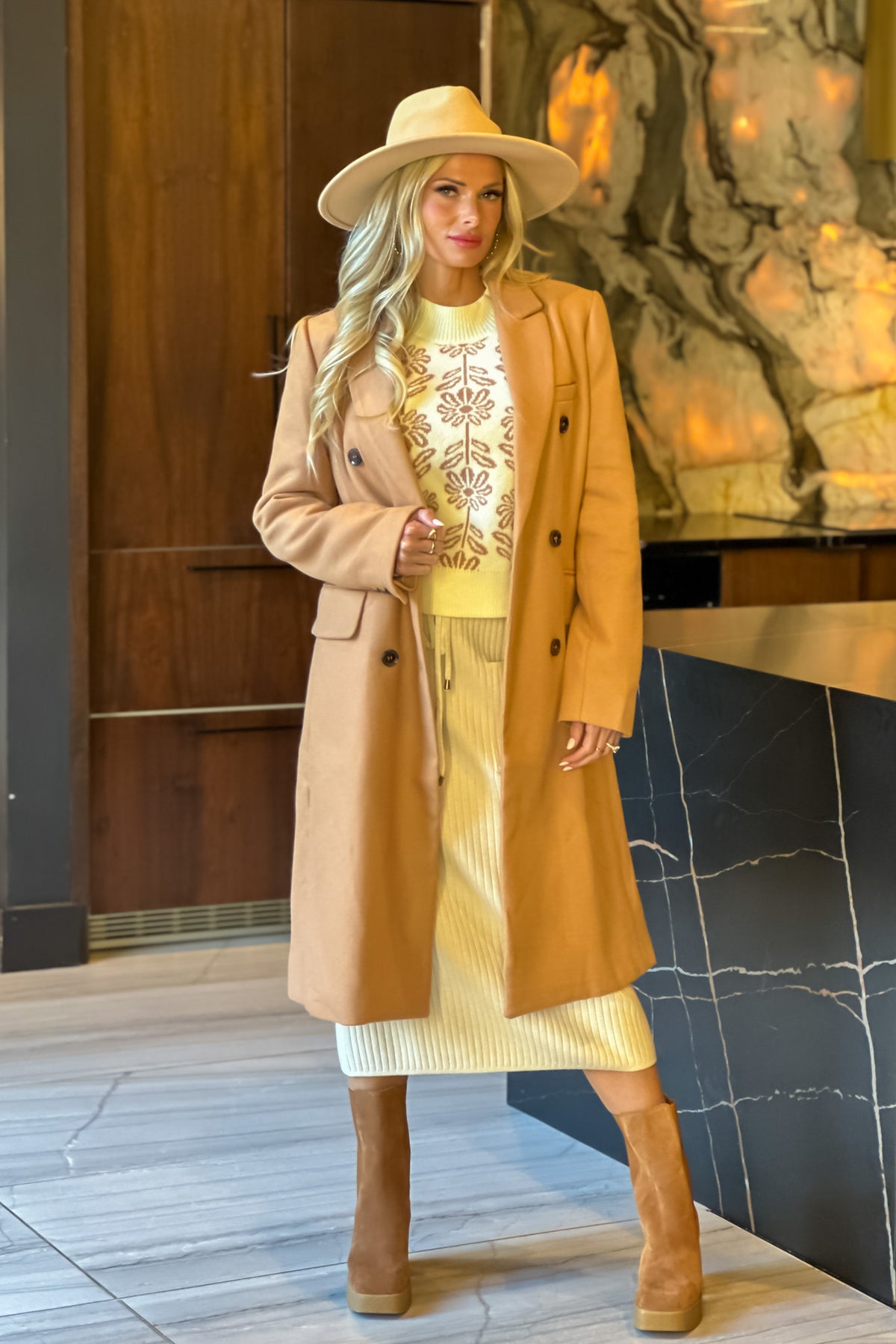 Addi Long Double Breasted Coat : Camel