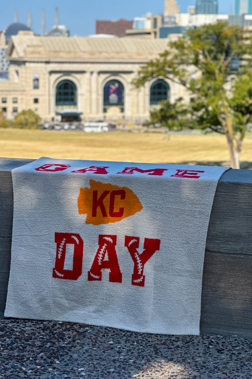 KC Arrowhead GameDay Plush Blanket : White