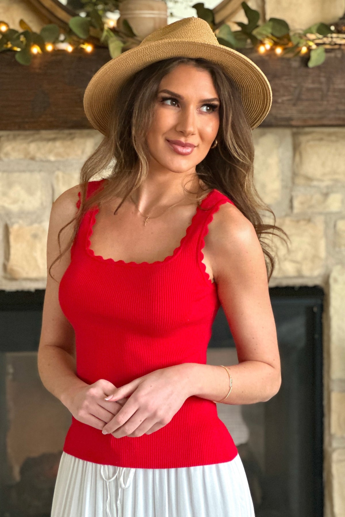 Alexanna Scalloped Rib Tank Top : Red