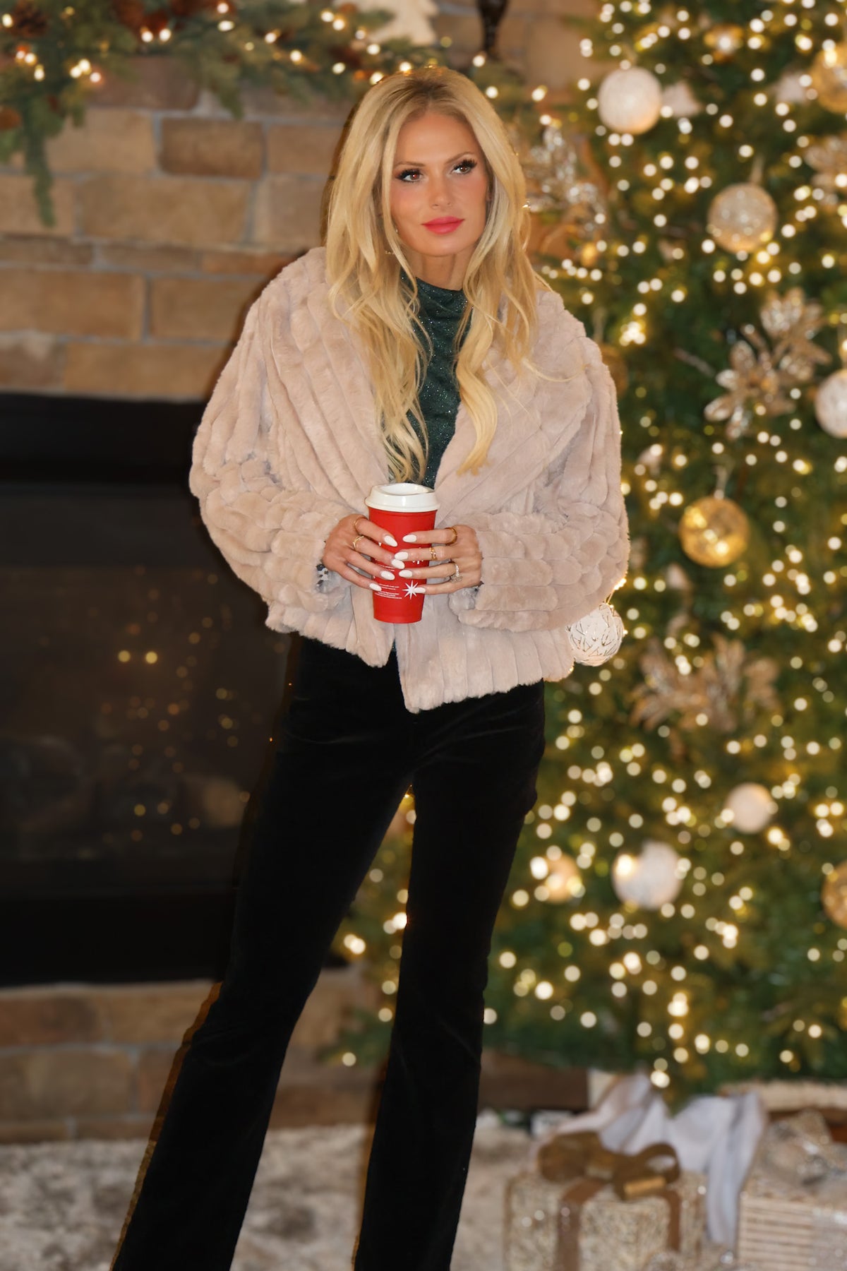 Vienna Faux Fur Crop Jacket : Taupe