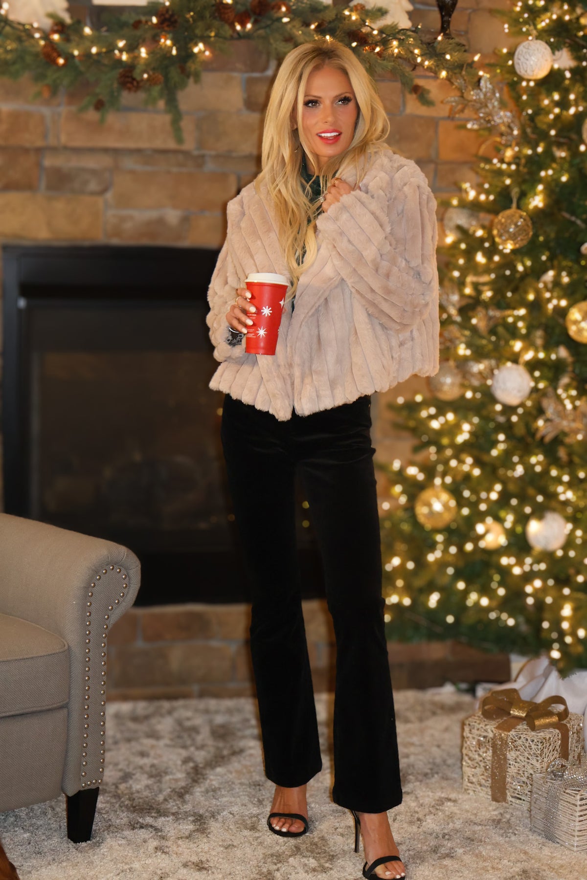 Vienna Faux Fur Crop Jacket : Taupe