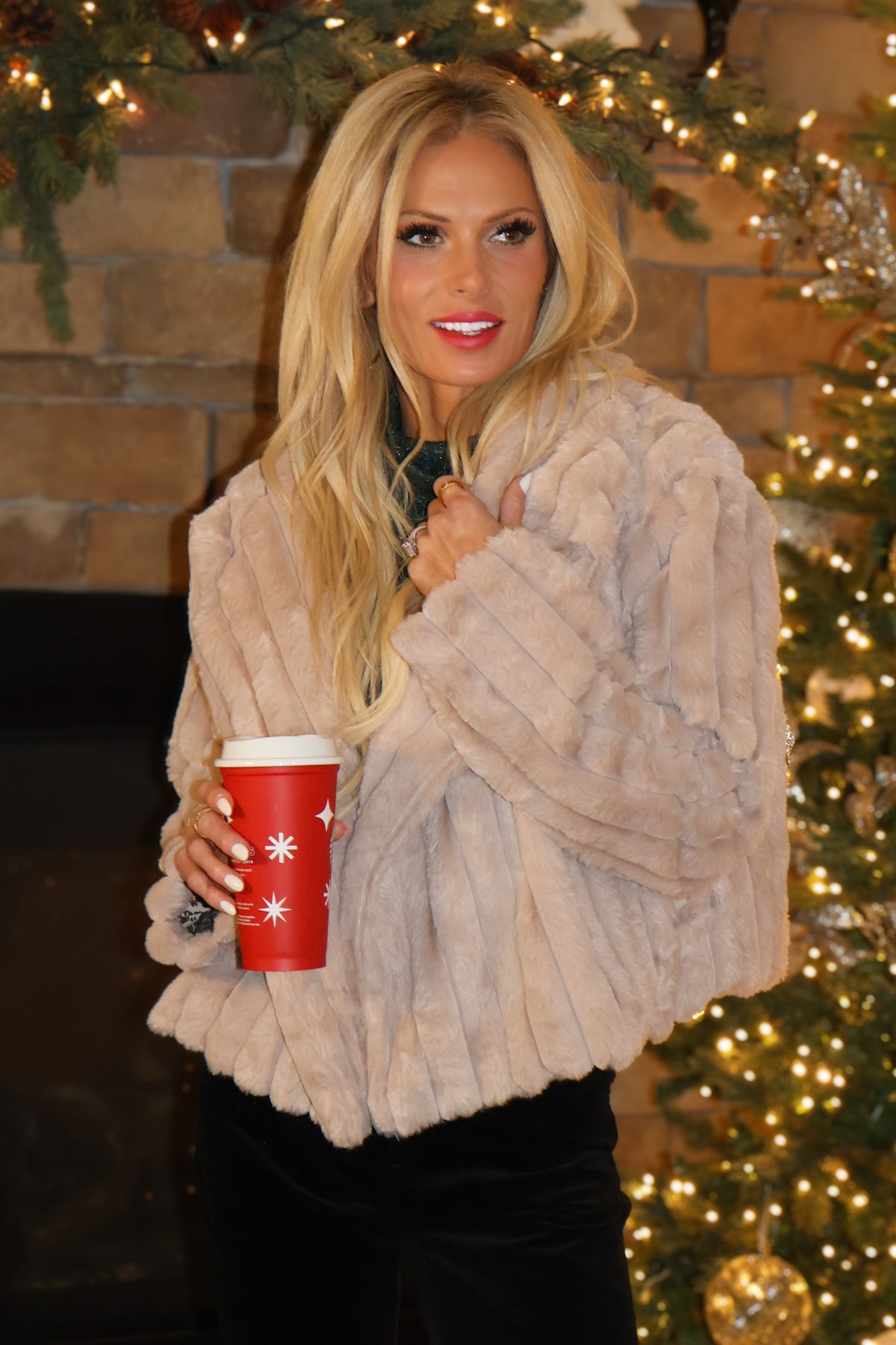 Vienna Faux Fur Crop Jacket : Taupe