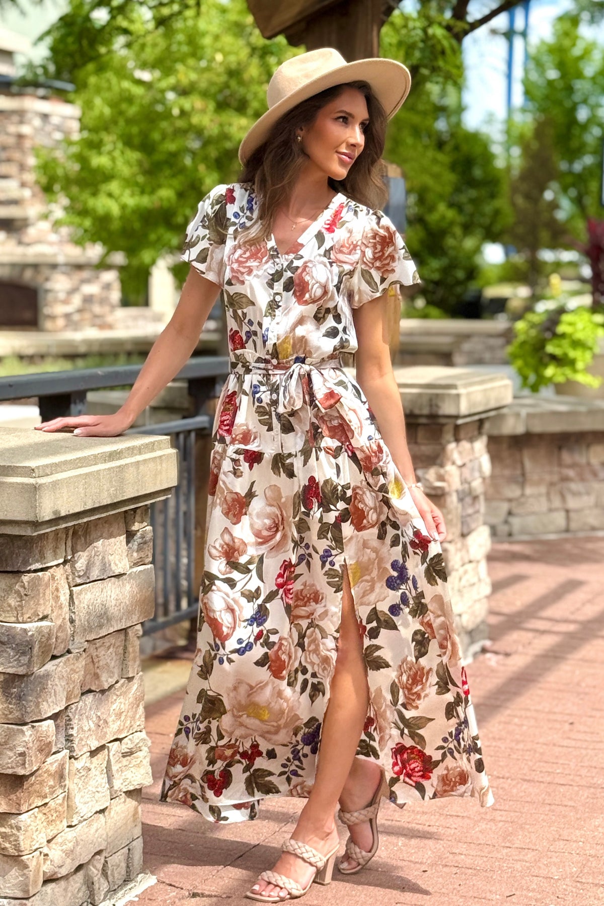Ryin Floral Print Button Up Dress : Ivory