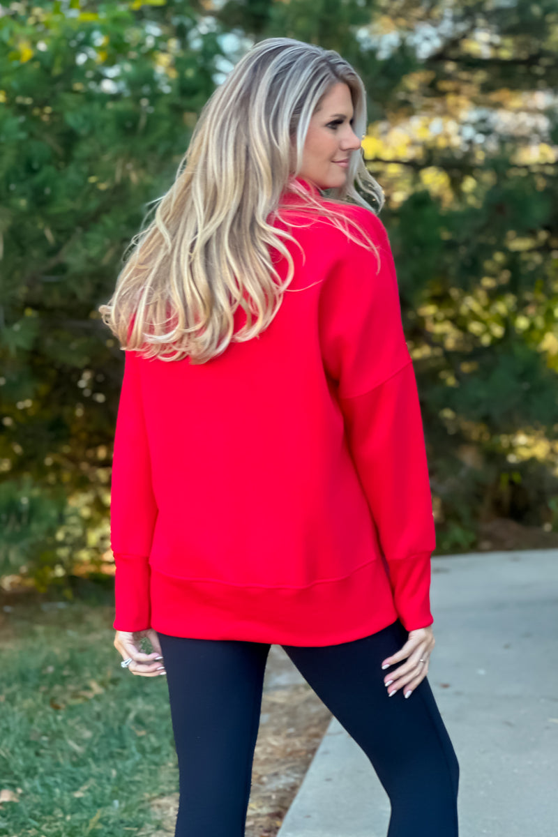 Willa Weekend Getaway Soft Long Pullover : Red