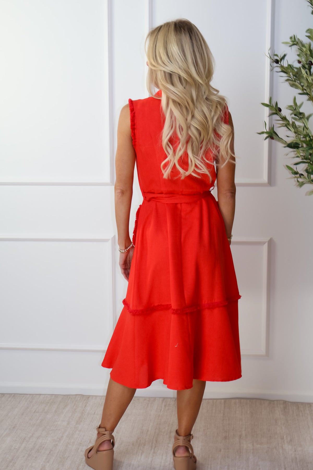 Aylin Sleeveless Button Down Fringe Detail Midi Dress : Red