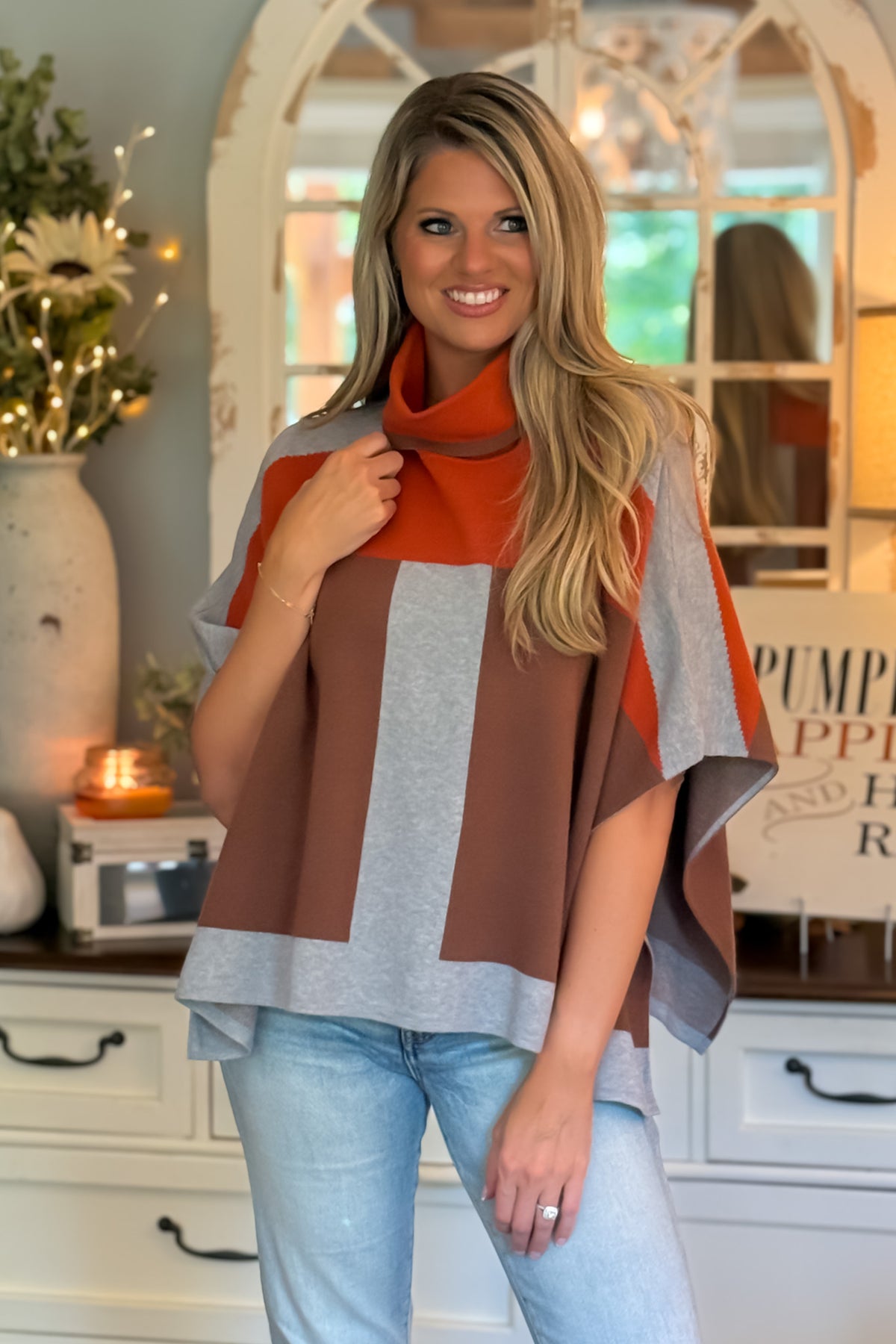 Kordyn Colorblock Poncho : Brown