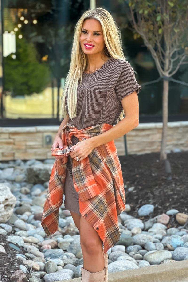 Feeling Fall Ribbed Knit Short Sleeve Dress : Peppercorn