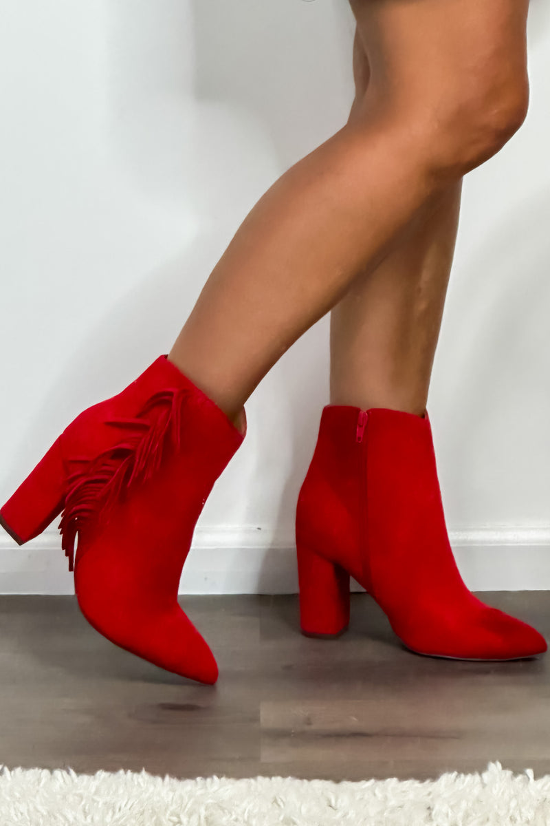 Corkys Westbound Suede Fringe Bootie : Red