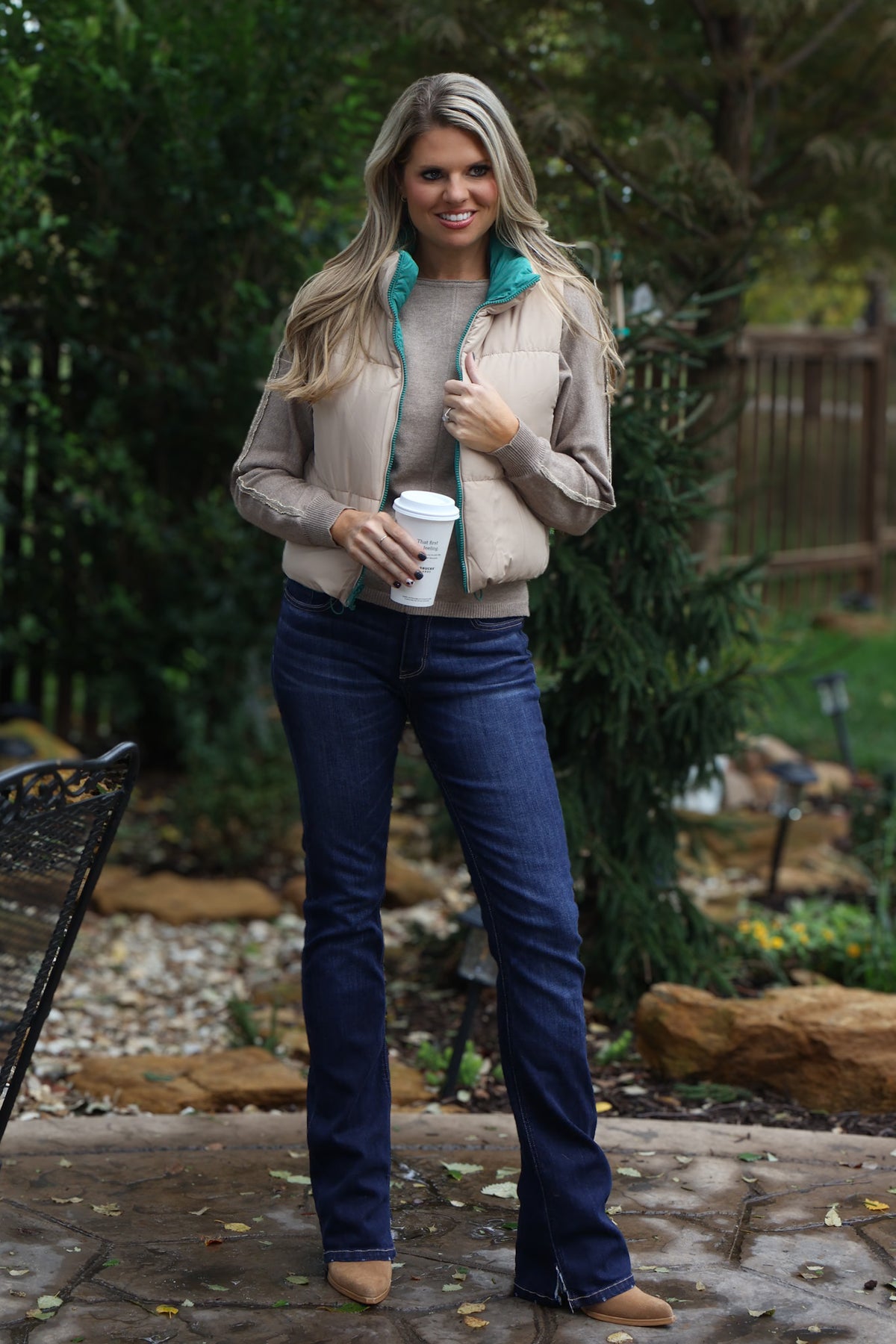 Debora Reversible vest : Green/Tan