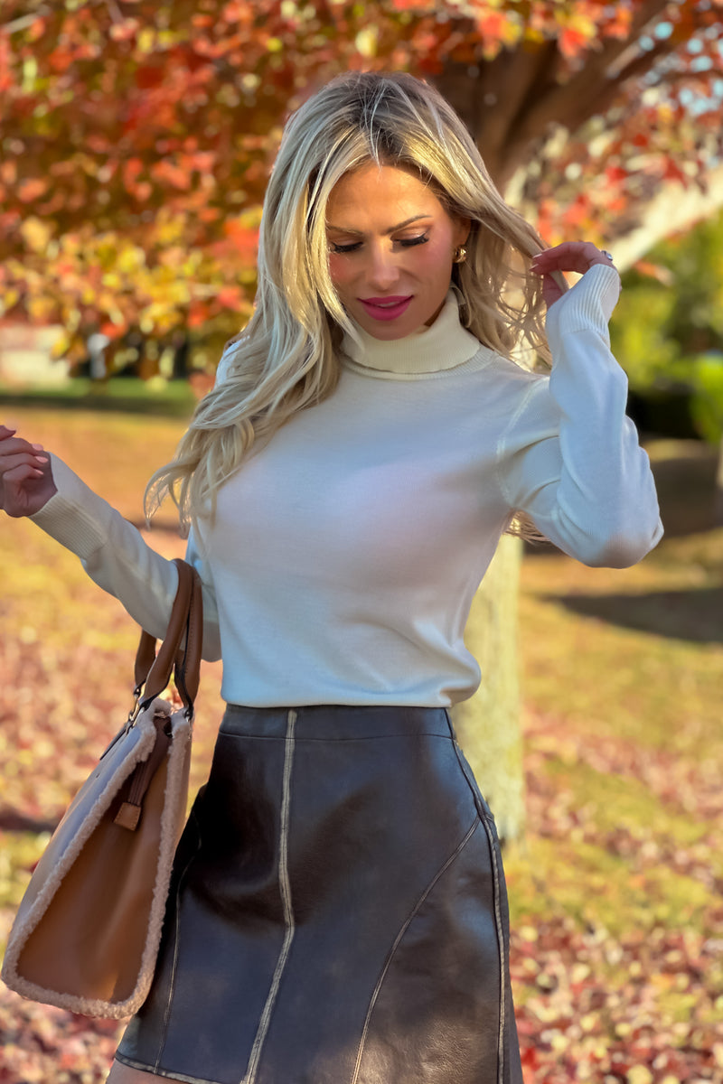 Isabel Cashmere Turtleneck Sweater : Ivory