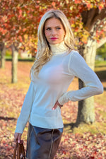 Isabel Cashmere Turtleneck Sweater : Ivory