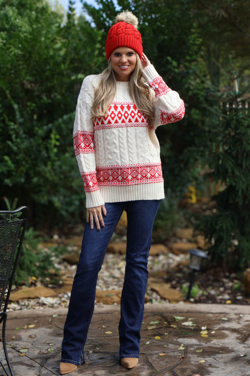 Holiday Celebrations Crew Neck Knitted Sweater : White/Red
