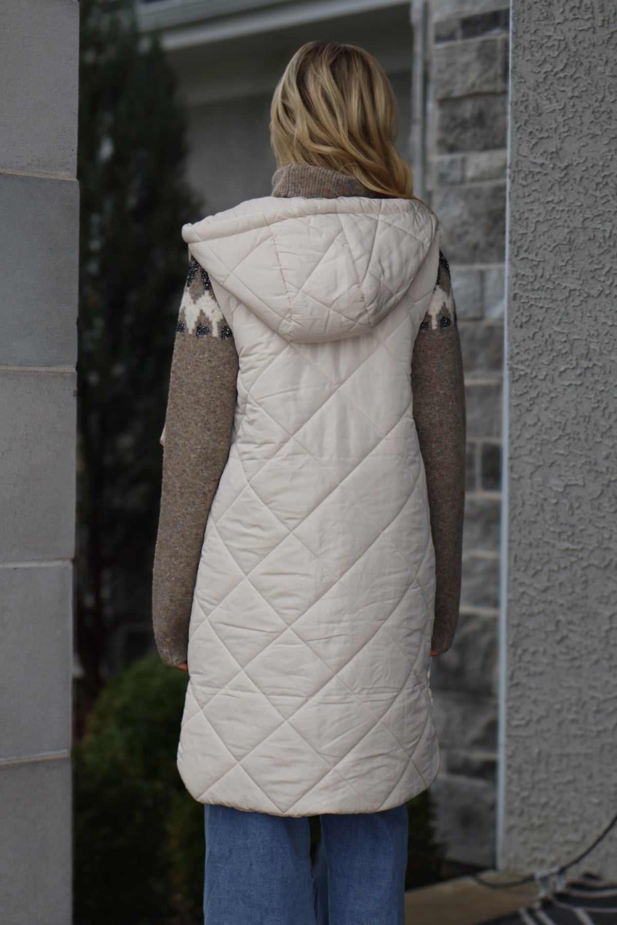 Devora Quilted Puffer Long Hoodie Vest : Ivory