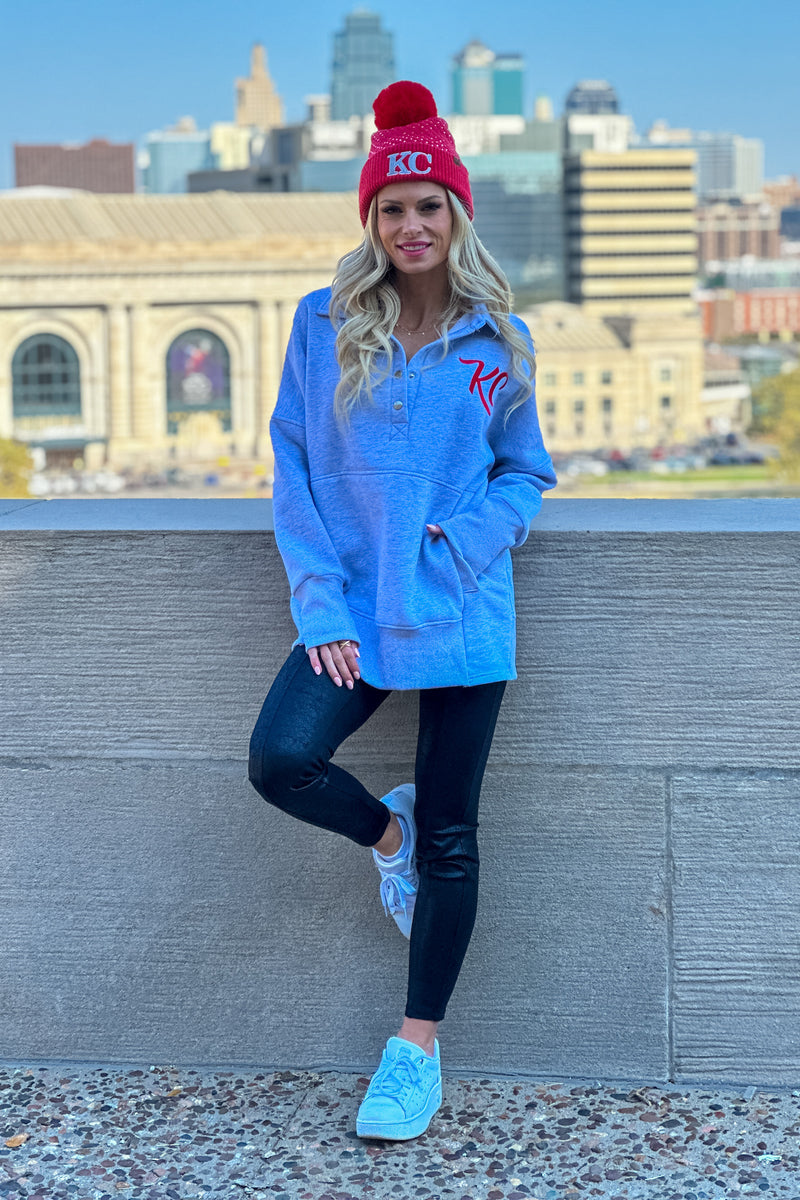 Lula Fleece Embroidered KC Snap Pullover : Heather Grey